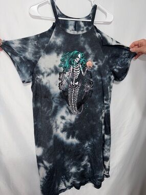Lovesick Black & White Tie-Dye Logo Tee